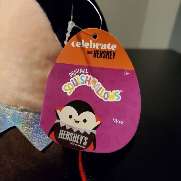Squishmallows, Hershey's Vlad the Vampire - Picture 6 of 9